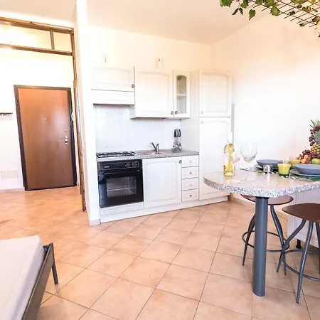 Homey Experience - Navy Sea View Olbia
