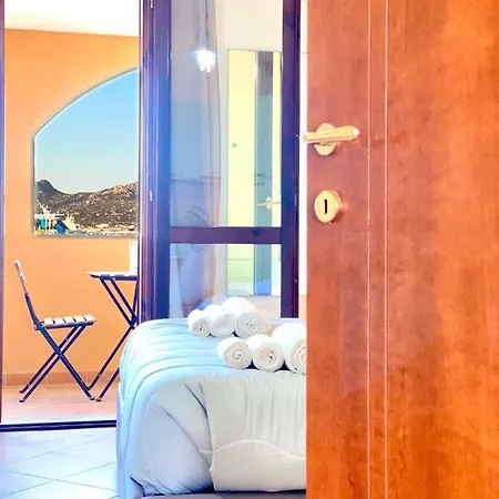 Homey Experience - Navy Sea View Apartment *