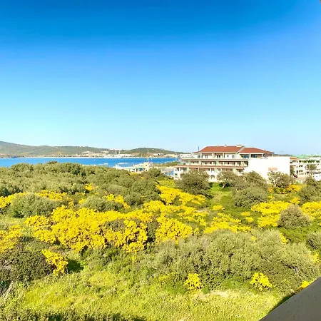 Homey Experience - Navy Sea View * Olbia